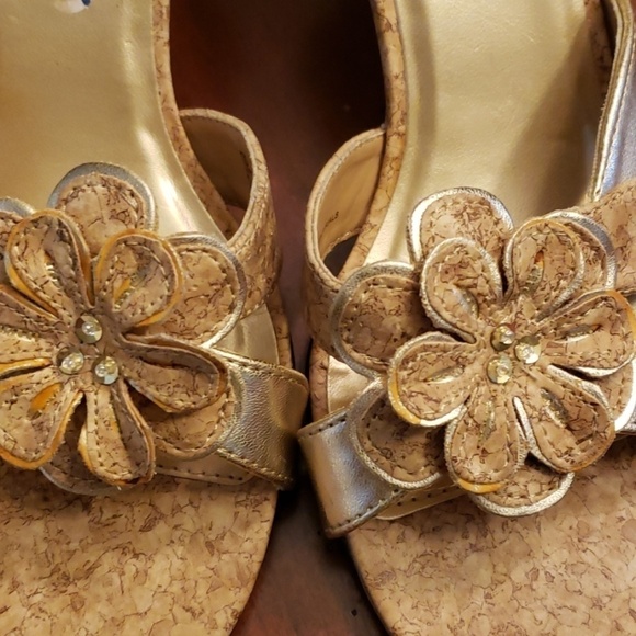 SEYCHELLES Cork Wedge Slide Sandles Tan Gold 6 EUC - Picture 8 of 9